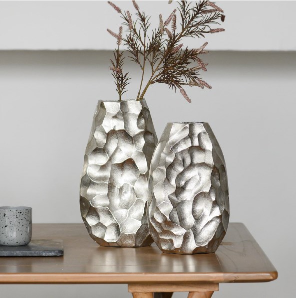 Вазы металлические серебро