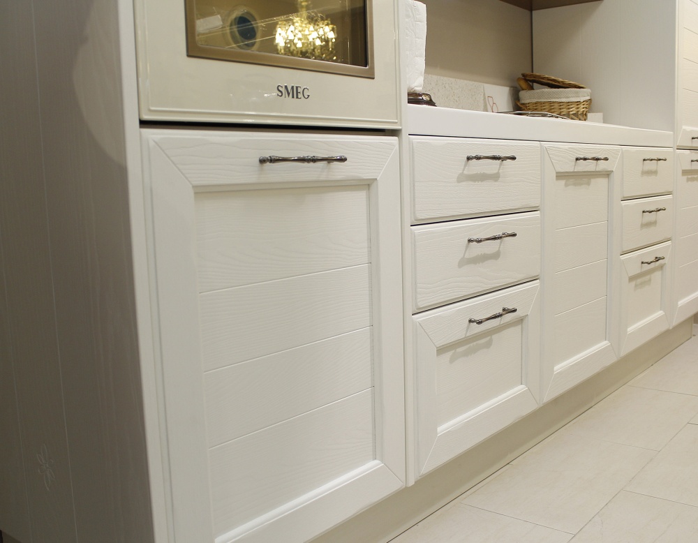 Деревянная кухня купить из наличия Claudia Италия LUBE cucine в Ладожской